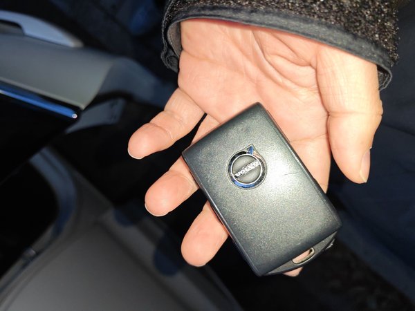 Volvo XC60 2020, 115600 км, за 18404 USD - фото 15