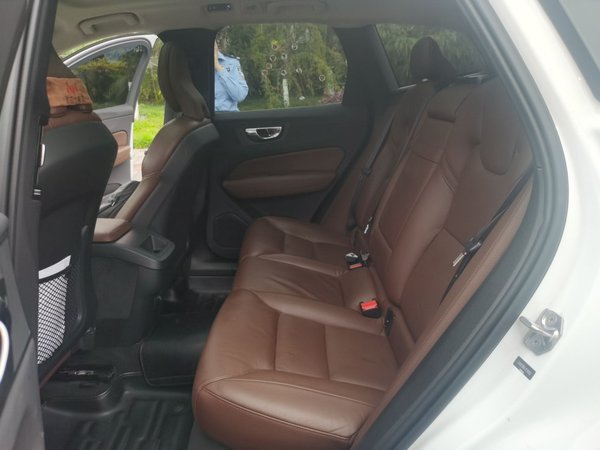 Volvo XC60 2020, 41800 км, за 20692 USD - фото 18
