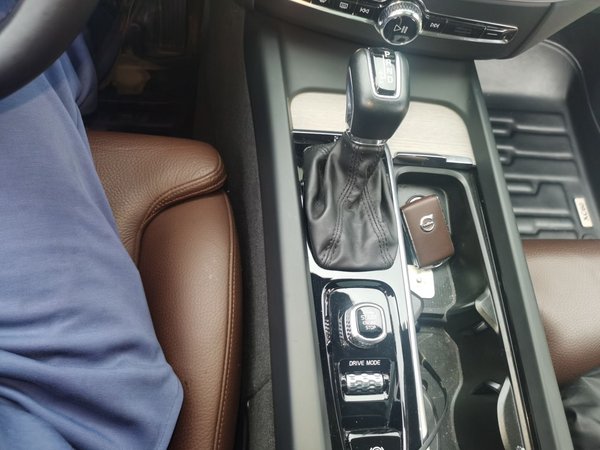 Volvo XC60 2020, 41800 км, за 20692 USD - фото 15