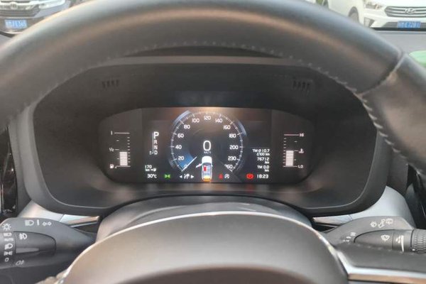 Volvo XC60 2021, 76700 км, за 17142 USD - фото 11