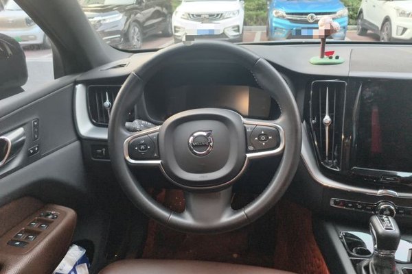 Volvo XC60 2021, 76700 км, за 17142 USD - фото 10