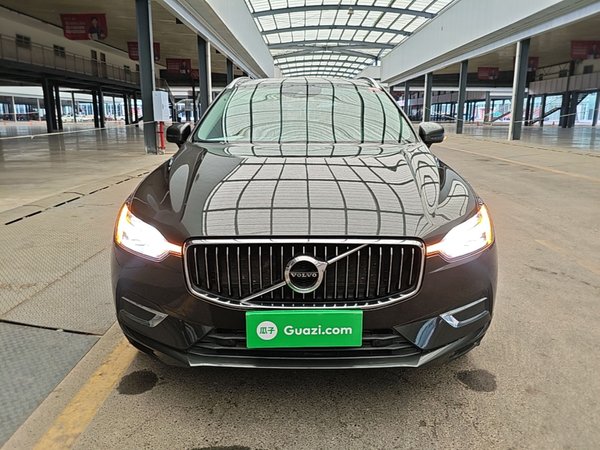 Volvo XC60 2021, 136500 км, за 19988 USD