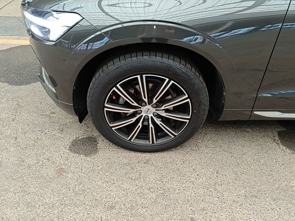 Volvo XC60 2021, 136500 км, за 19988 USD - фото 8