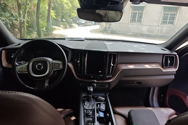 Volvo XC60 2021, 62200 км, за 20033 USD - фото 18