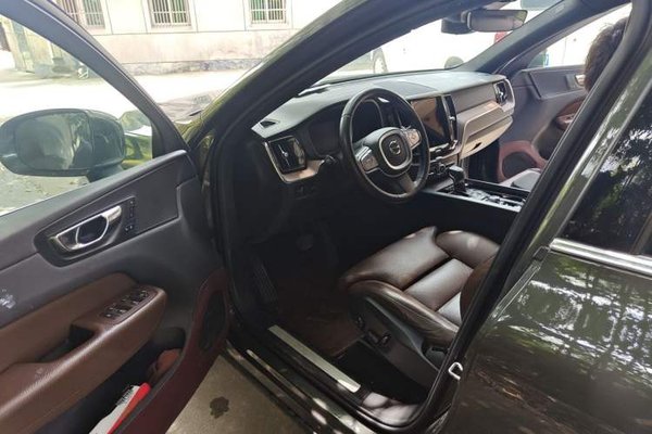 Volvo XC60 2021, 62200 км, за 20033 USD - фото 19