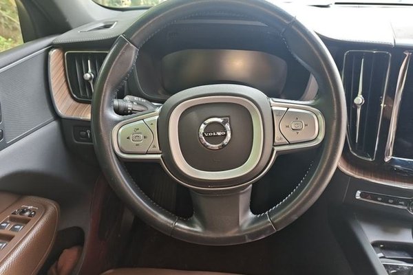 Volvo XC60 2021, 62200 км, за 20033 USD - фото 9