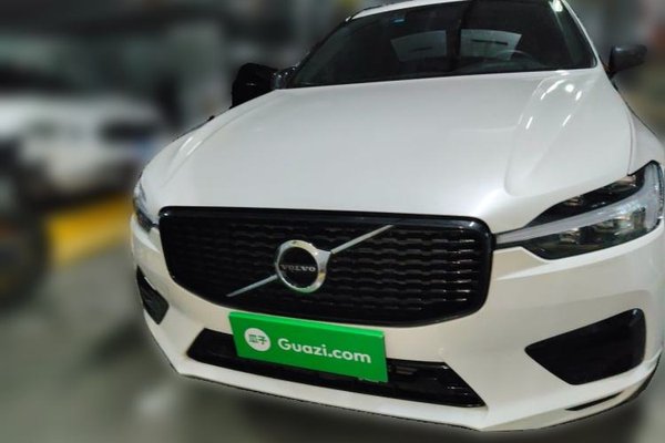 Volvo XC60 2021, 90399 км, за 18964 USD