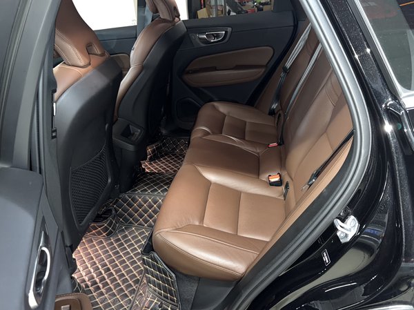 Volvo XC60 2022, 54200 км, за 25003 USD - фото 11