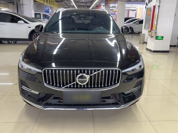 Volvo XC60 2022, 54200 км, за 25003 USD