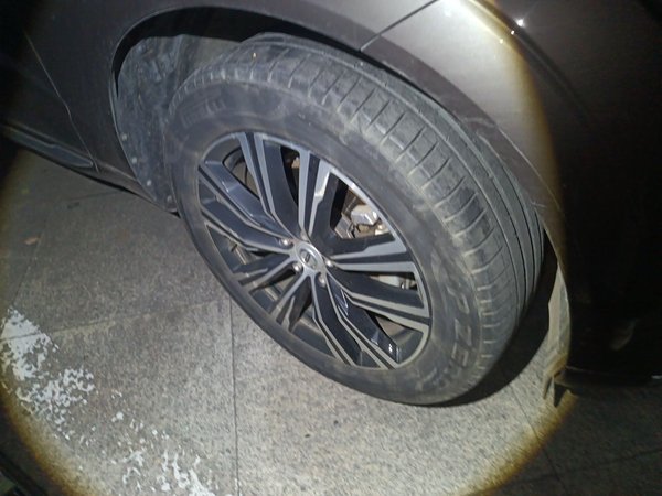 Volvo XC60 2022, 63000 км, за 23929 USD - фото 7