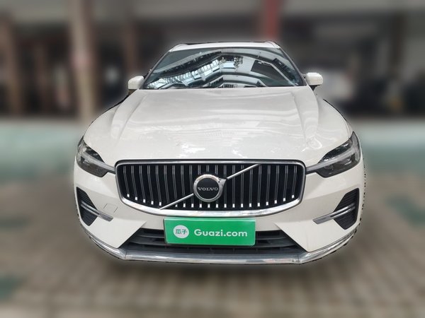 Volvo XC60 2023, 42600 км, за 24816 USD