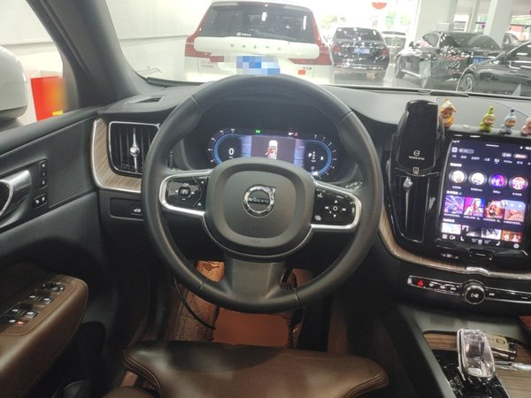 Volvo XC60 2023, 54900 км, за 25460 USD - фото 14