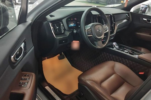 Volvo XC60 2024, 35700 км, за 28460 USD - фото 18