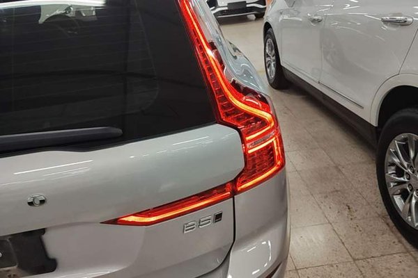 Volvo XC60 2024, 35700 км, за 28460 USD - фото 9