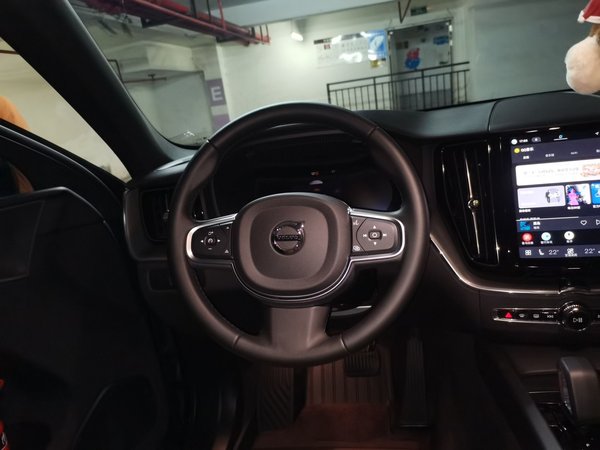 Volvo XC60 2025, 11800 км, за 26975 USD - фото 7