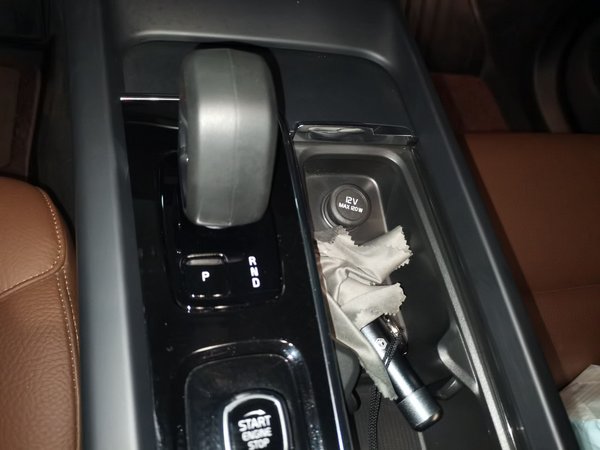 Volvo XC60 2025, 11800 км, за 26975 USD - фото 11