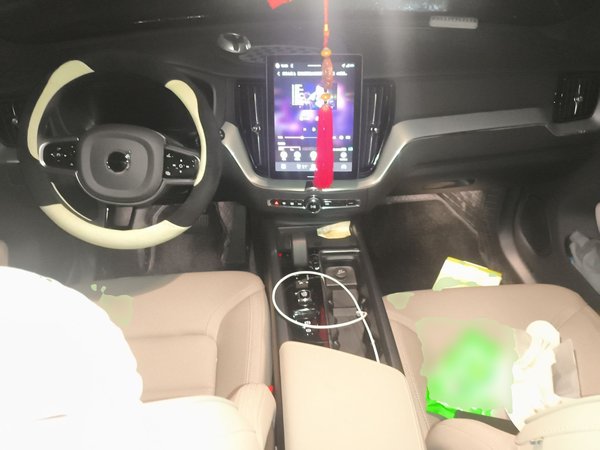 Volvo XC60 2026, 7900 км, за 36787 USD - фото 19