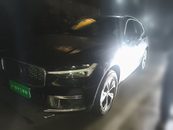 Volvo XC60 2026, 7900 км, за 36787 USD - фото 8