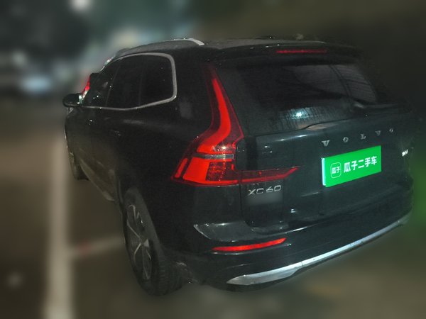 Volvo XC60 2026, 7900 км, за 36787 USD