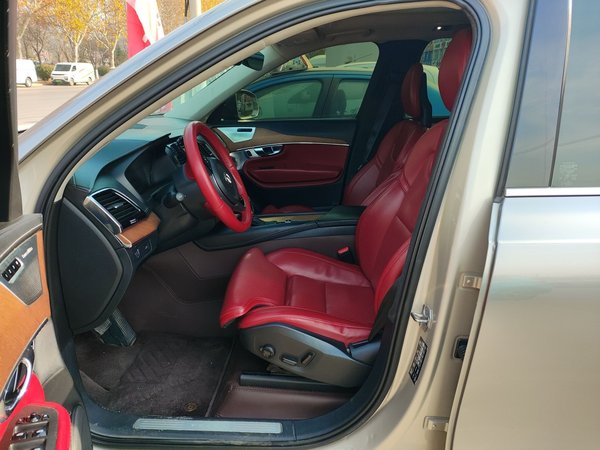 Volvo XC90 2015, 184000 км, за 16969 USD - фото 16