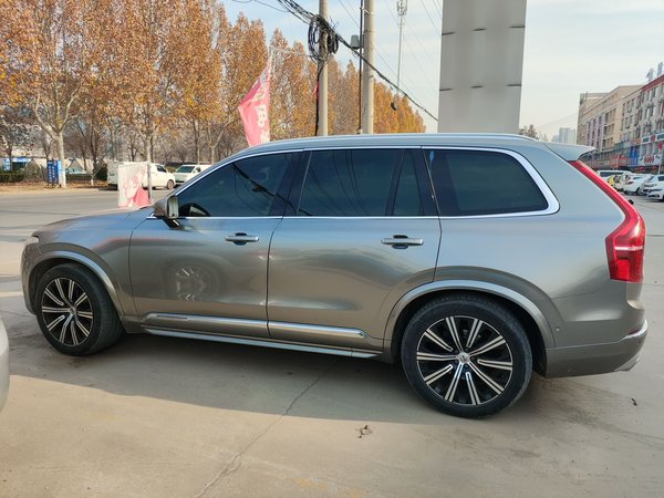 Volvo XC90 2015, 184000 км, за 16969 USD
