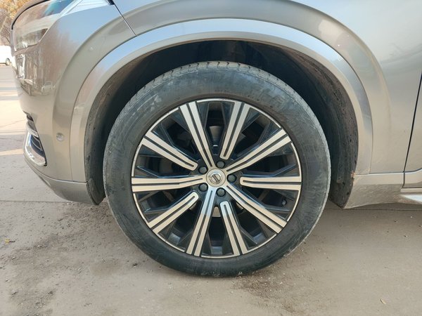 Volvo XC90 2015, 184000 км, за 16969 USD - фото 9