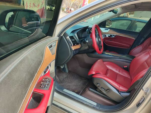 Volvo XC90 2015, 184000 км, за 16969 USD - фото 21