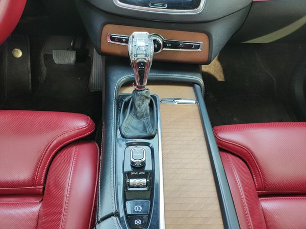 Volvo XC90 2015, 184000 км, за 16969 USD - фото 15