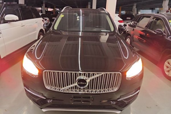 Volvo XC90 2018, 120900 км, за 21199 USD