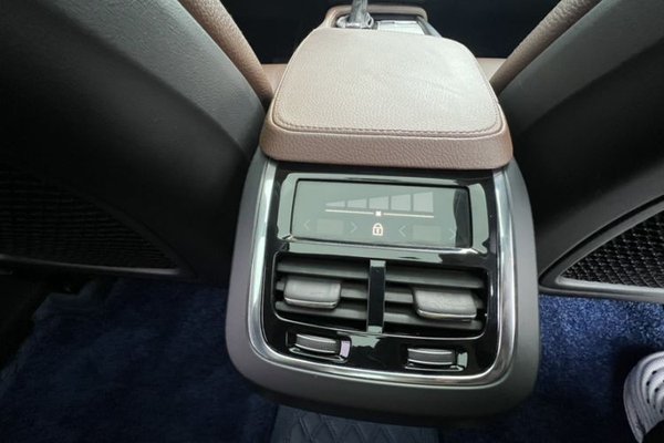 Volvo XC90 2018, 120900 км, за 21199 USD - фото 29