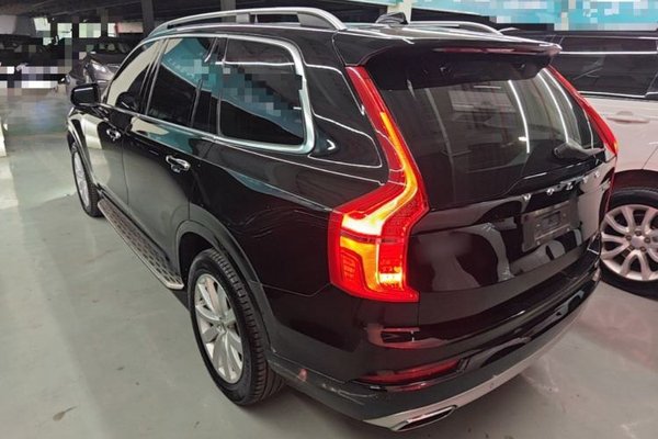 Volvo XC90 2018, 120900 км, за 21199 USD