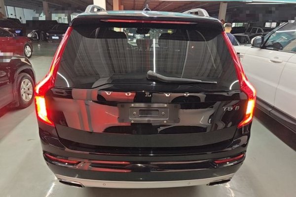 Volvo XC90 2018, 120900 км, за 21199 USD