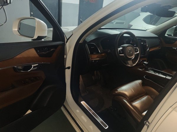 Volvo XC90 2019, 52500 км, за 33780 USD - фото 19