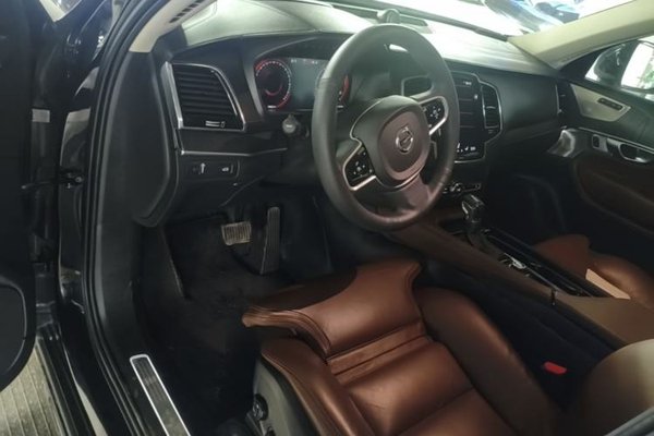 Volvo XC90 2020, 77000 км, за 37694 USD - фото 13