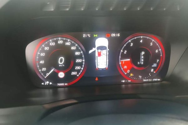 Volvo XC90 2020, 77000 км, за 37694 USD - фото 15