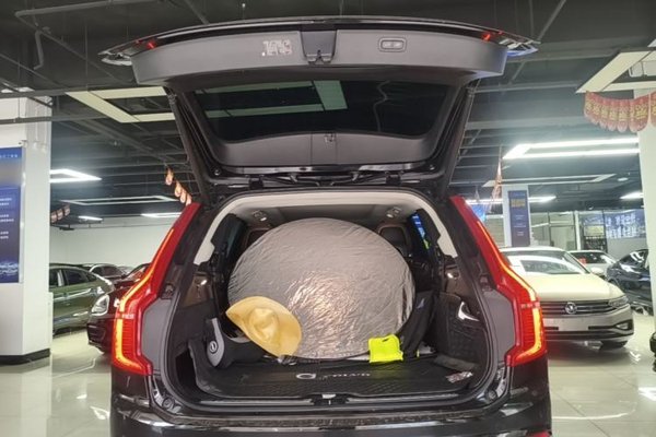 Volvo XC90 2020, 77000 км, за 37694 USD - фото 22