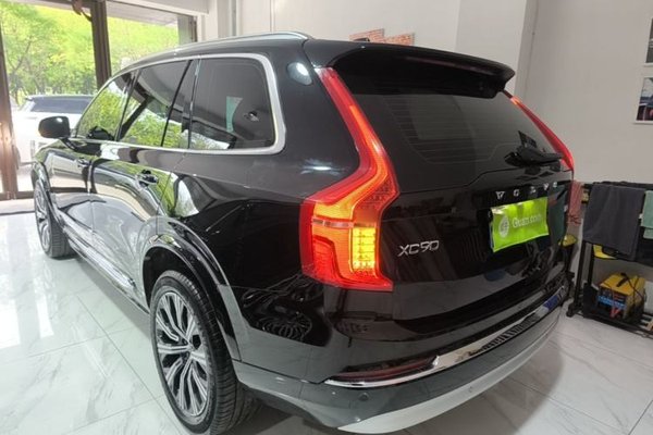 Volvo XC90 2022, 108699 км, за 31251 USD
