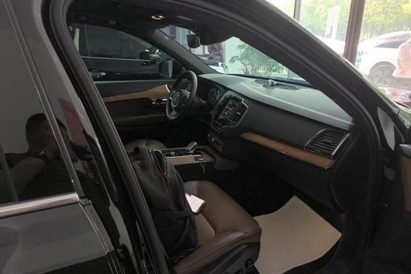 Volvo XC90 2022, 108699 км, за 31251 USD - фото 23