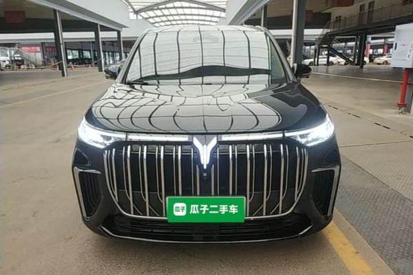 VOYAH Dream 2022, 35200 км, за 29407 USD