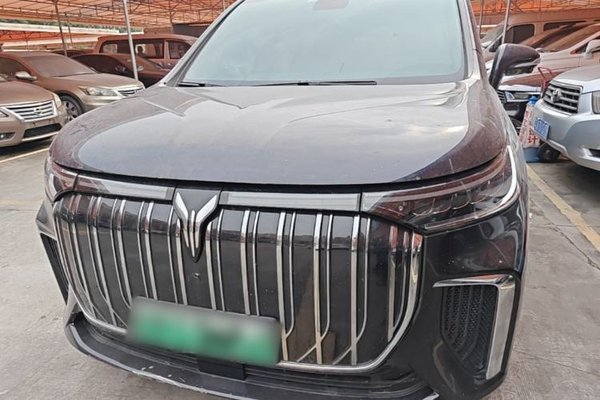 VOYAH Dream 2024, 37300 км, за 32829 USD