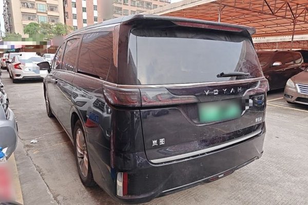 VOYAH Dream 2024, 37300 км, за 32829 USD