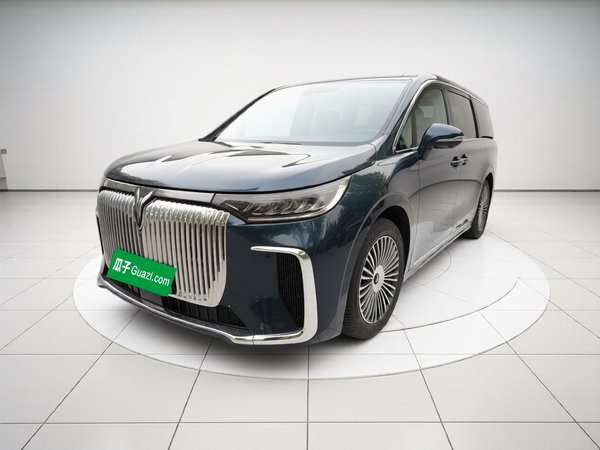 VOYAH Dream 2025, 13800 км, за 39159 USD