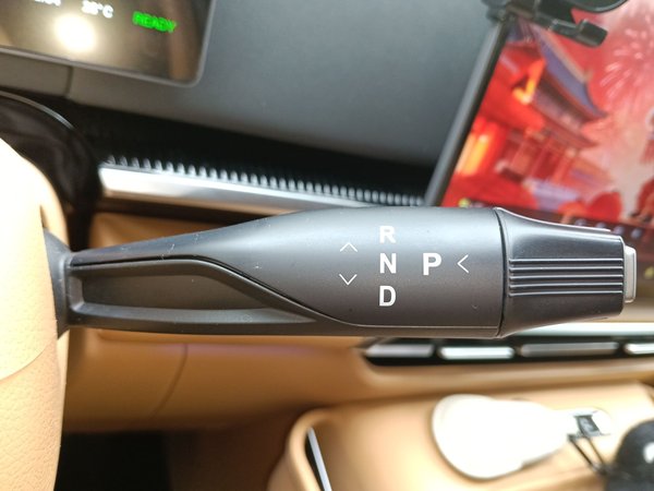 VOYAH Dream 2025, 13800 км, за 39159 USD - фото 17