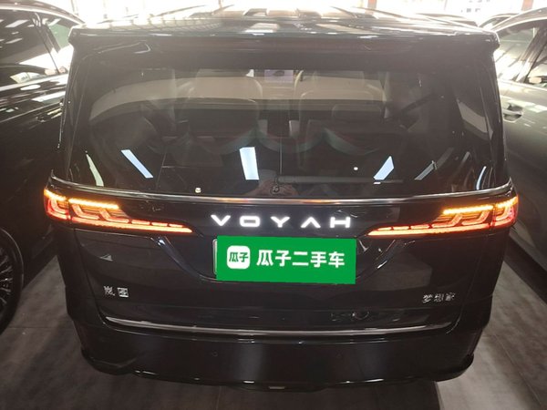 VOYAH Dream 2025, 17000 км, за 38772 USD