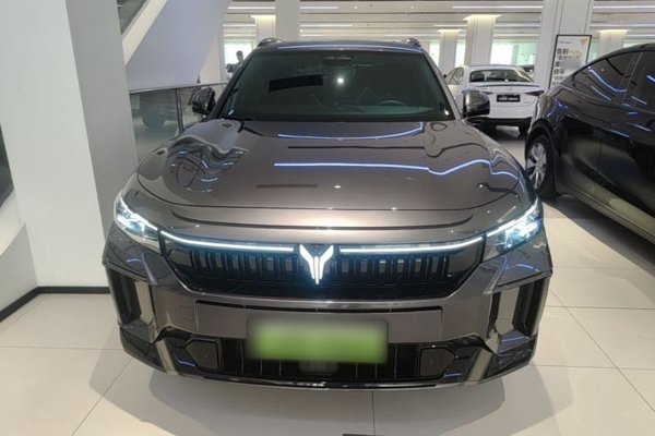 VOYAH FREE 2025, 7400 км, за 26252 USD