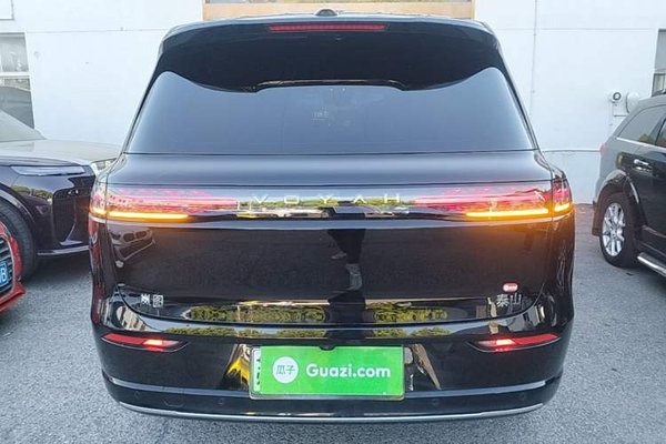 VOYAH Titan 2026, 7500 км, за 51423 USD