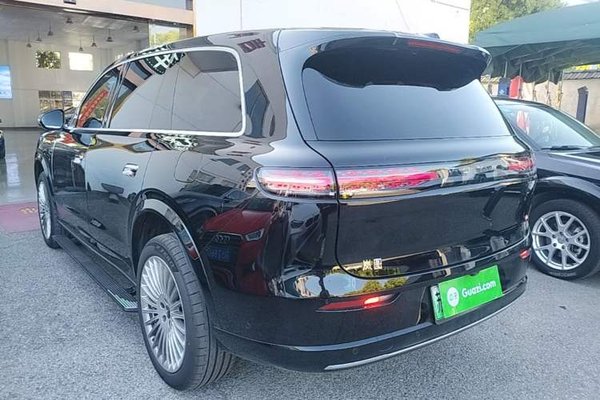 VOYAH Titan 2026, 7500 км, за 51423 USD