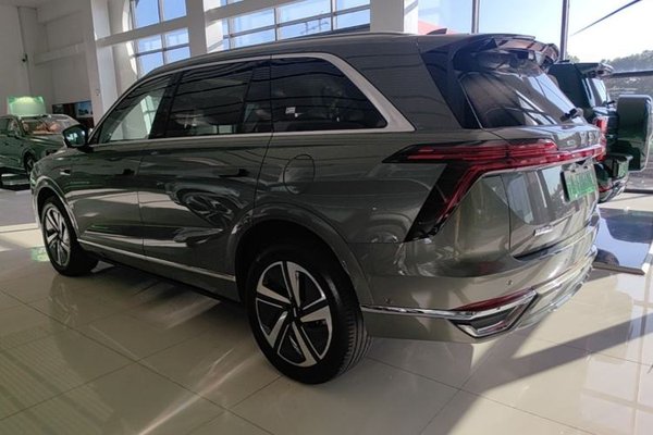 Wey Lanshan 2025, 26600 км, за 31377 USD