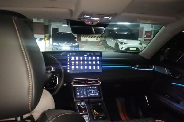 Wey Latte DHT-PHEV 2022, 51000 км, за 14930 USD - фото 18