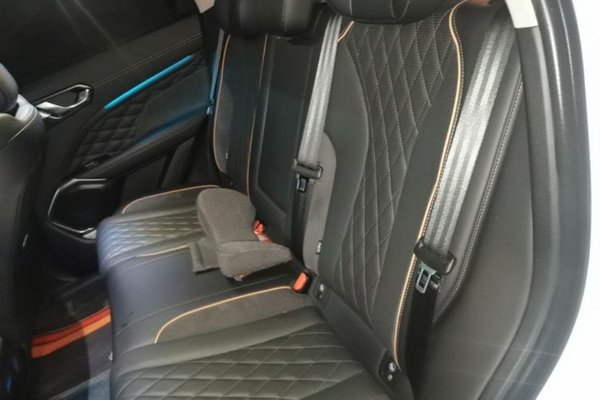 Wey Latte DHT-PHEV 2022, 51000 км, за 14930 USD - фото 17
